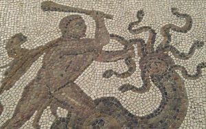 Lee más sobre el artículo Matar a la Hidra de Lerna – Segundo trabajo de Hércules